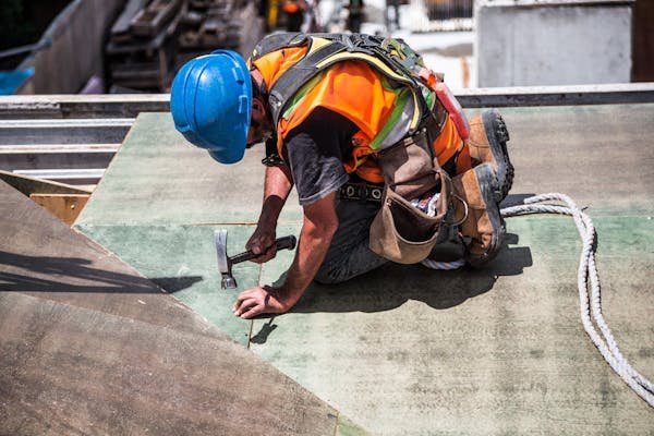 Choisir la bonne botte de chantier pour un travail en sécurité